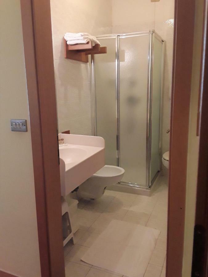 Hotel Bellaria Levico Terme Exterior foto