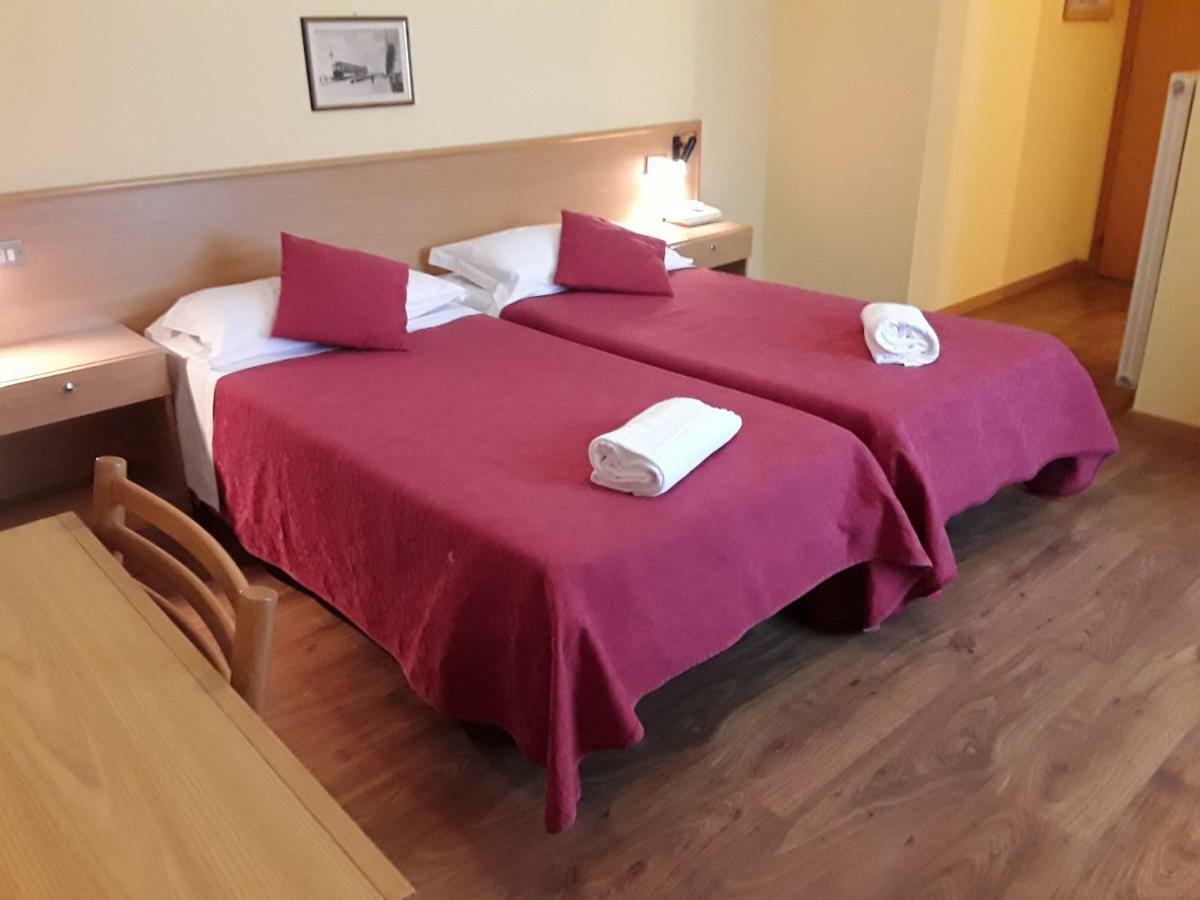 Hotel Bellaria Levico Terme Exterior foto
