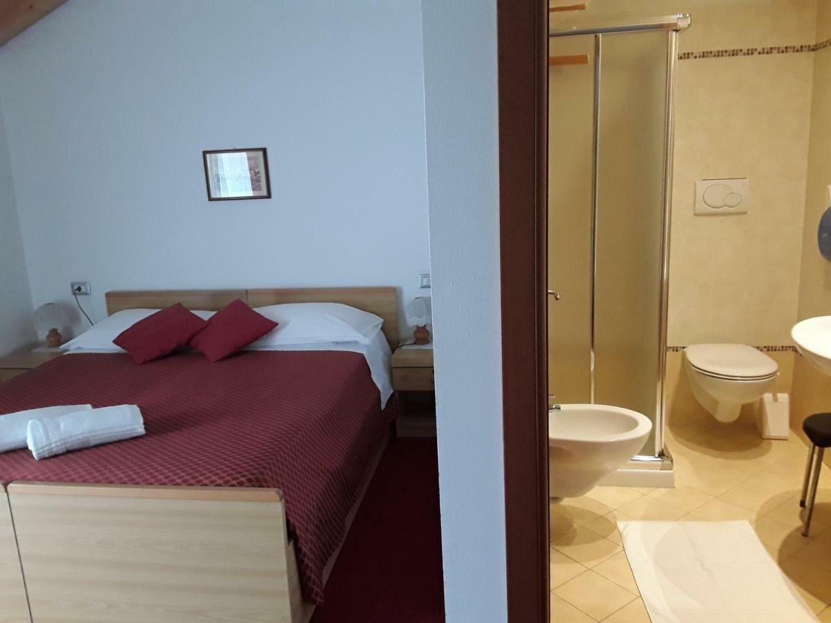 Hotel Bellaria Levico Terme Exterior foto