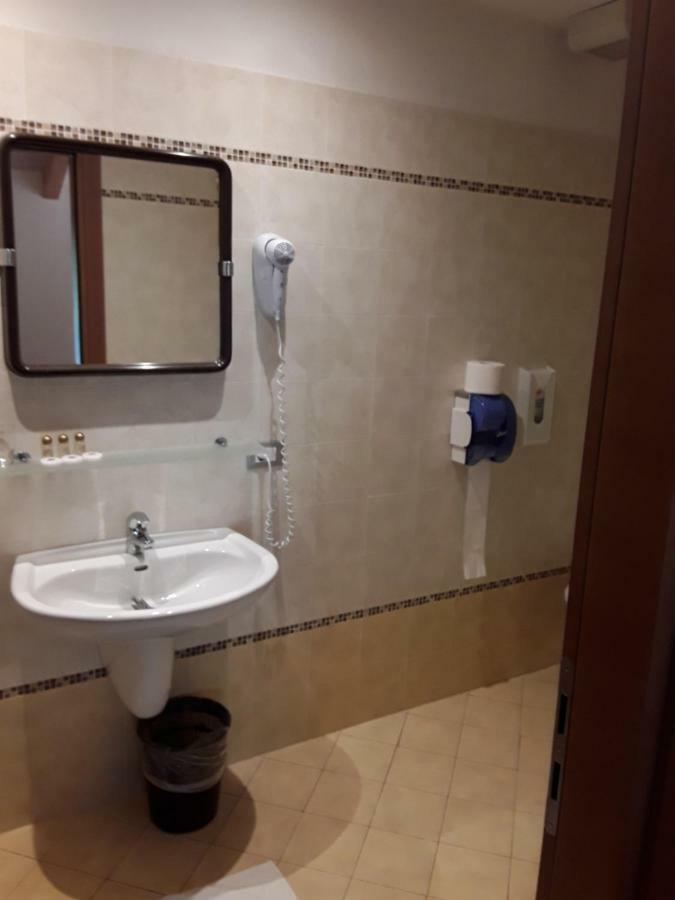 Hotel Bellaria Levico Terme Exterior foto