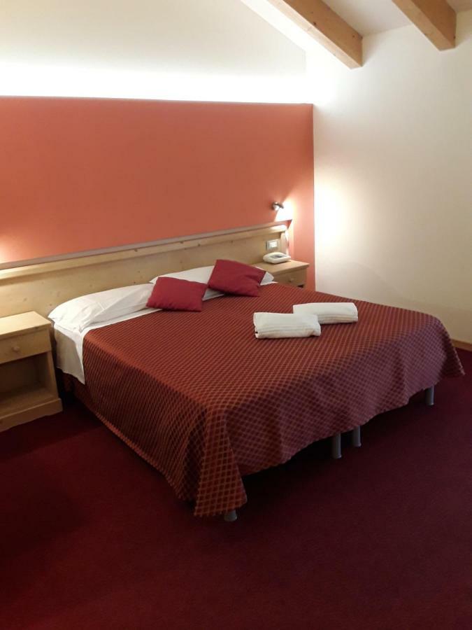 Hotel Bellaria Levico Terme Exterior foto